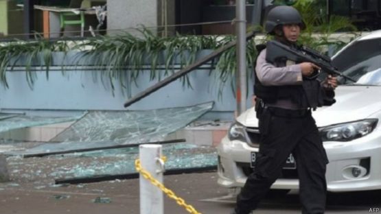 وقعت الهجمات في حي تجاري مزدحم في جاكارتا